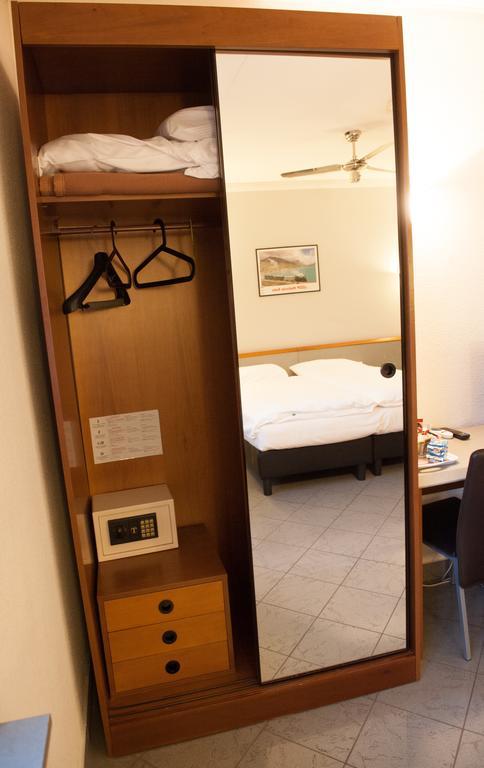 Hotel Bahnhof Haus Chiasso Eksteriør bilde