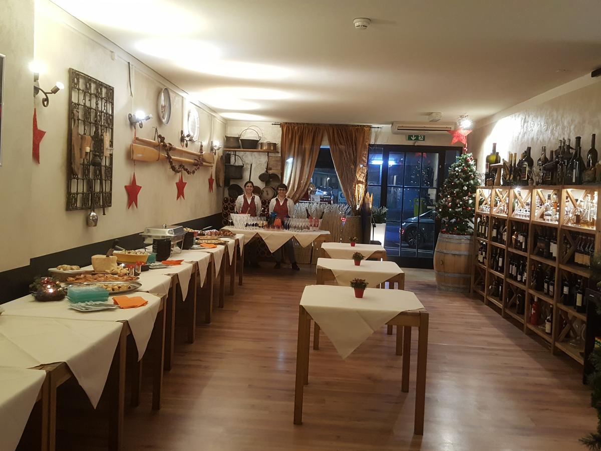 Hotel Bahnhof Haus Chiasso Eksteriør bilde