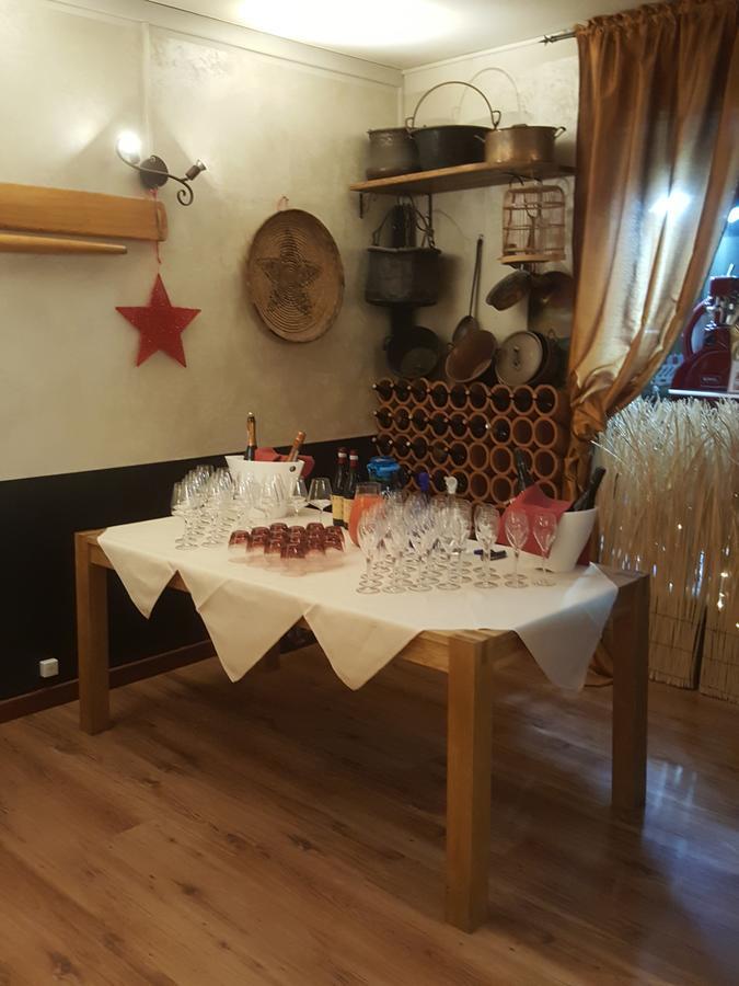 Hotel Bahnhof Haus Chiasso Eksteriør bilde