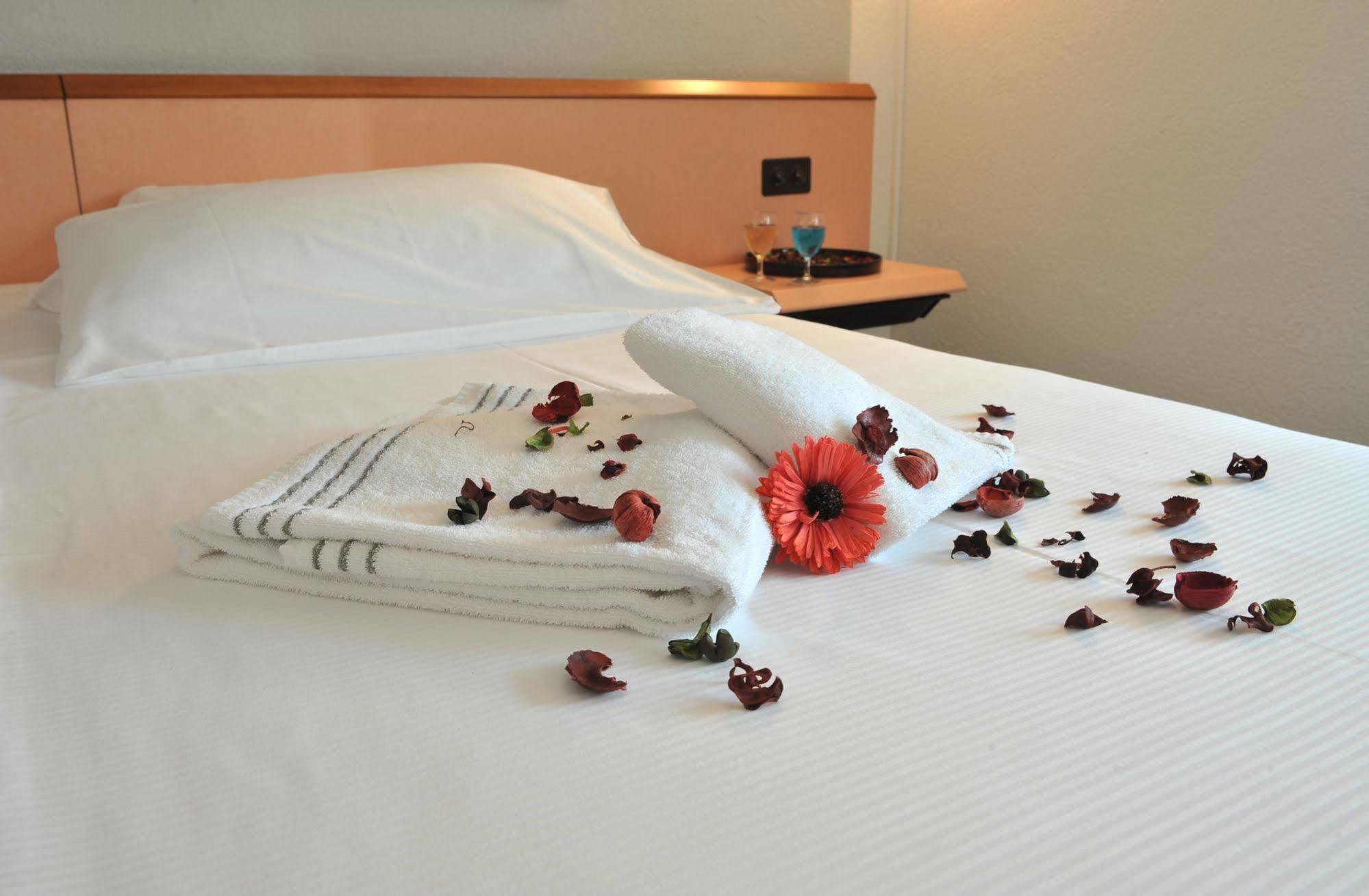 Hotel Bahnhof Haus Chiasso Eksteriør bilde